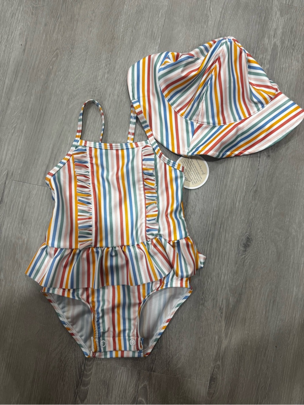 NWT First Impressions Girls Stripe Ruffle One-Piece Swimsuit with Sun Hat 12M